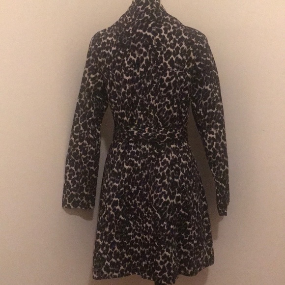 Double breasted cheetah print coat - Picture 3 of 4
